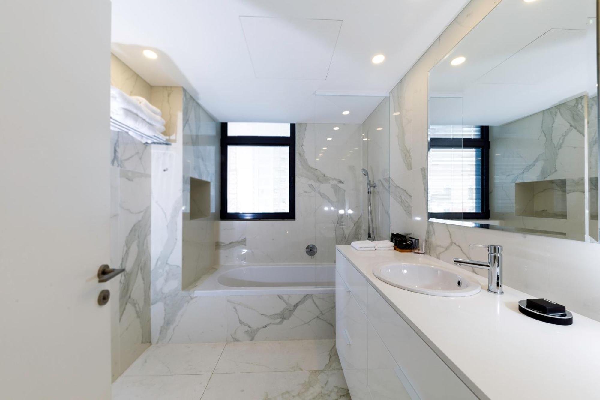 Renoma Aparthotel 2*